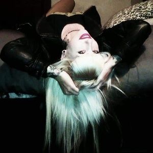 Meet your Posher, Leeanne